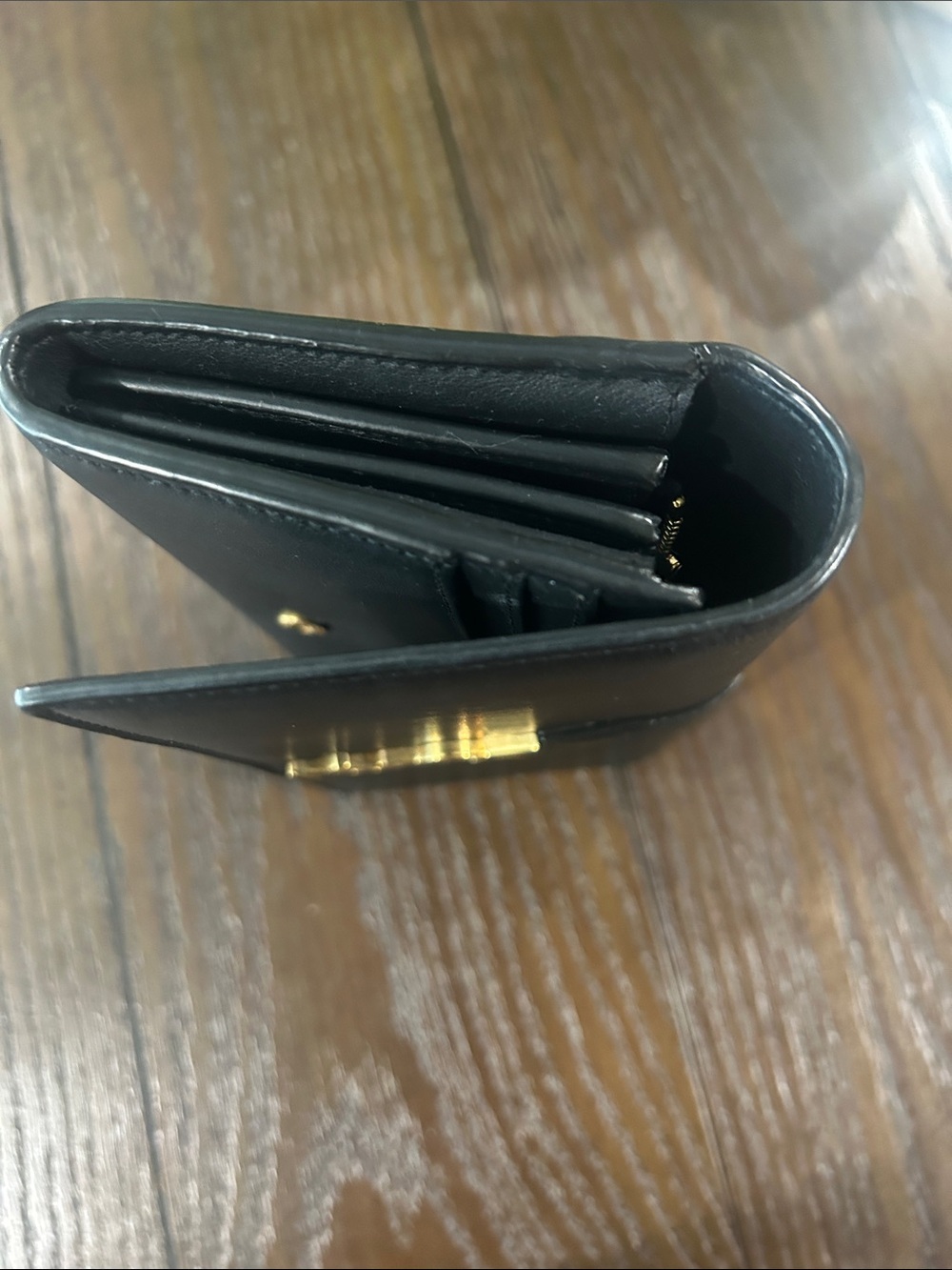 Saint Laurent Cassandra Large Flap Wallet - Picture 9 of 9